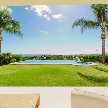 Long-term rent of detached villa in Los Flamingos