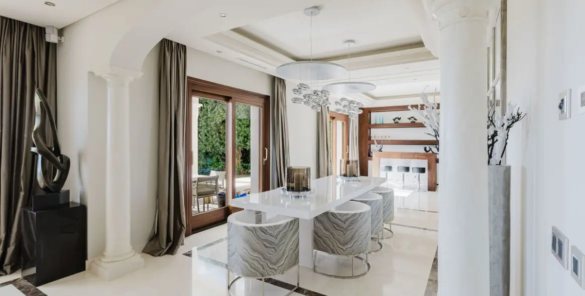 Long-term rent of detached villa in Los Flamingos 16