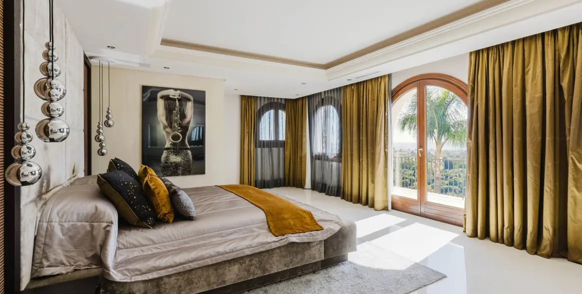 Long-term rent of detached villa in Los Flamingos 30