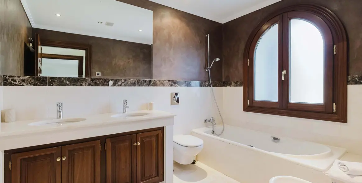 Long-term rent of detached villa in Los Flamingos 39