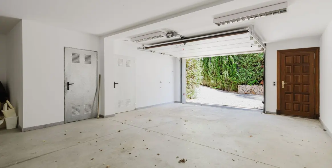 Long-term rent of detached villa in Los Flamingos 65