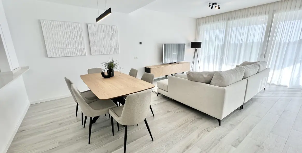 Alquiler a largo plazo de casa pareada en Cancelada 6