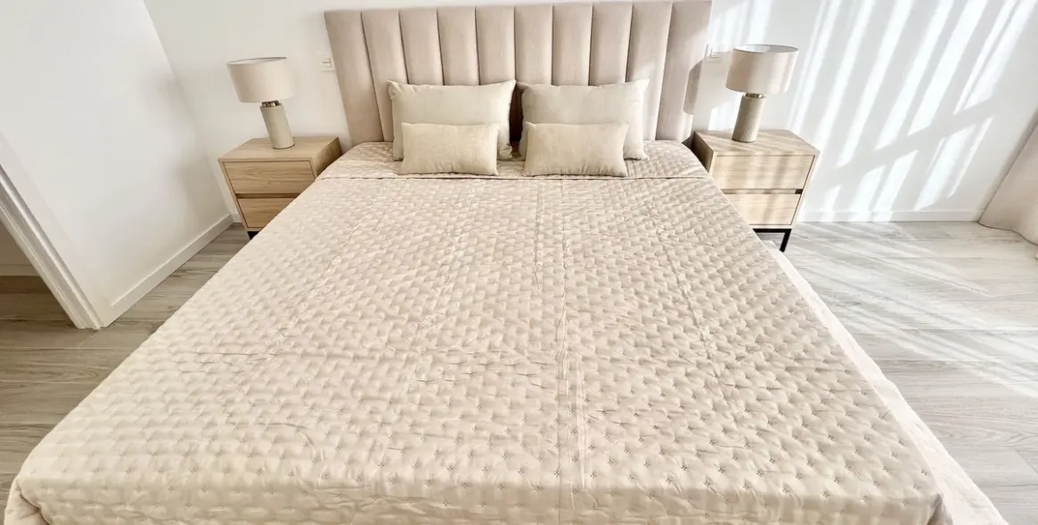 Alquiler a largo plazo de casa pareada en Cancelada 12