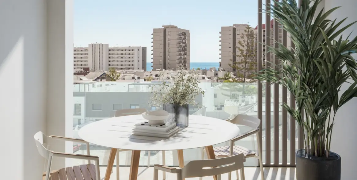 Sale of middle floor apartment in Fuengirola 4