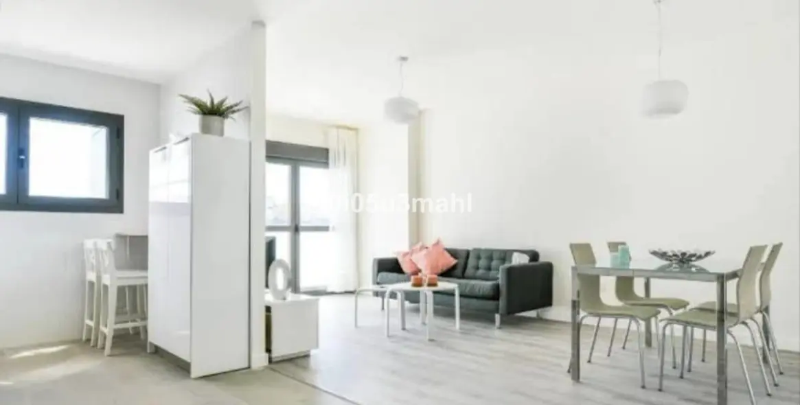 Продажа апартаментов на среднем этаже в Málaga 6