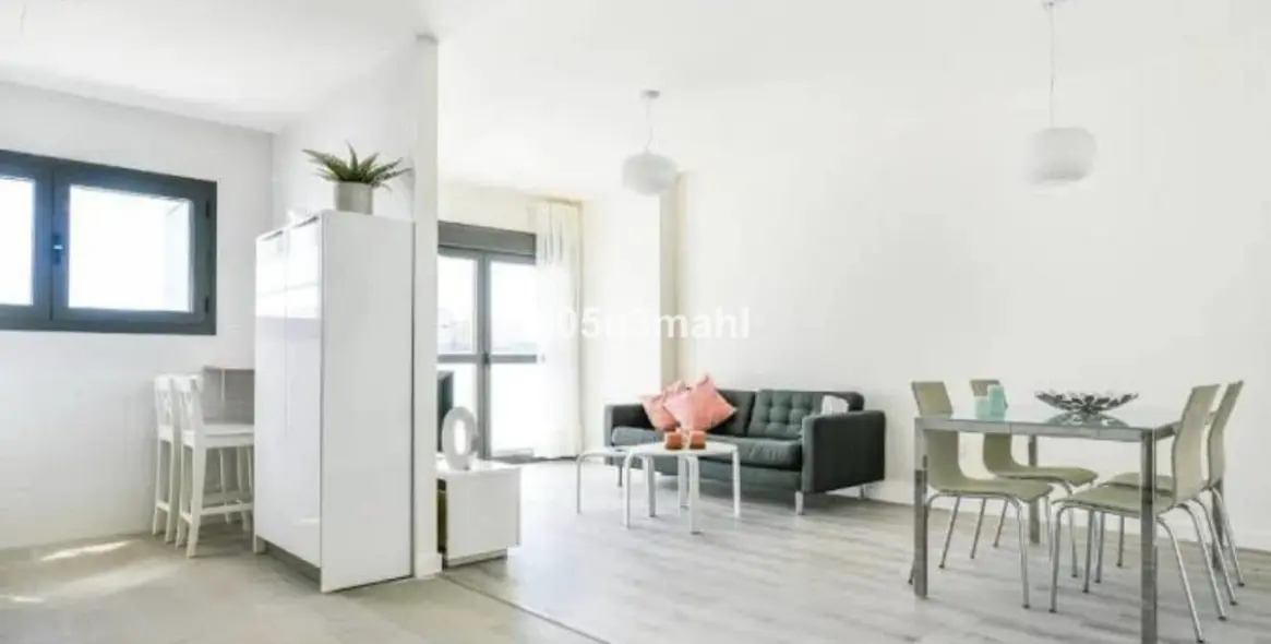 Продажа апартаментов на среднем этаже в Málaga 9
