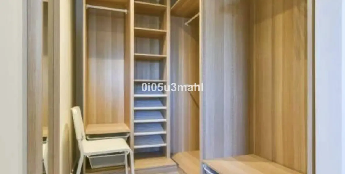 Sale of middle floor apartment in Málaga 18
