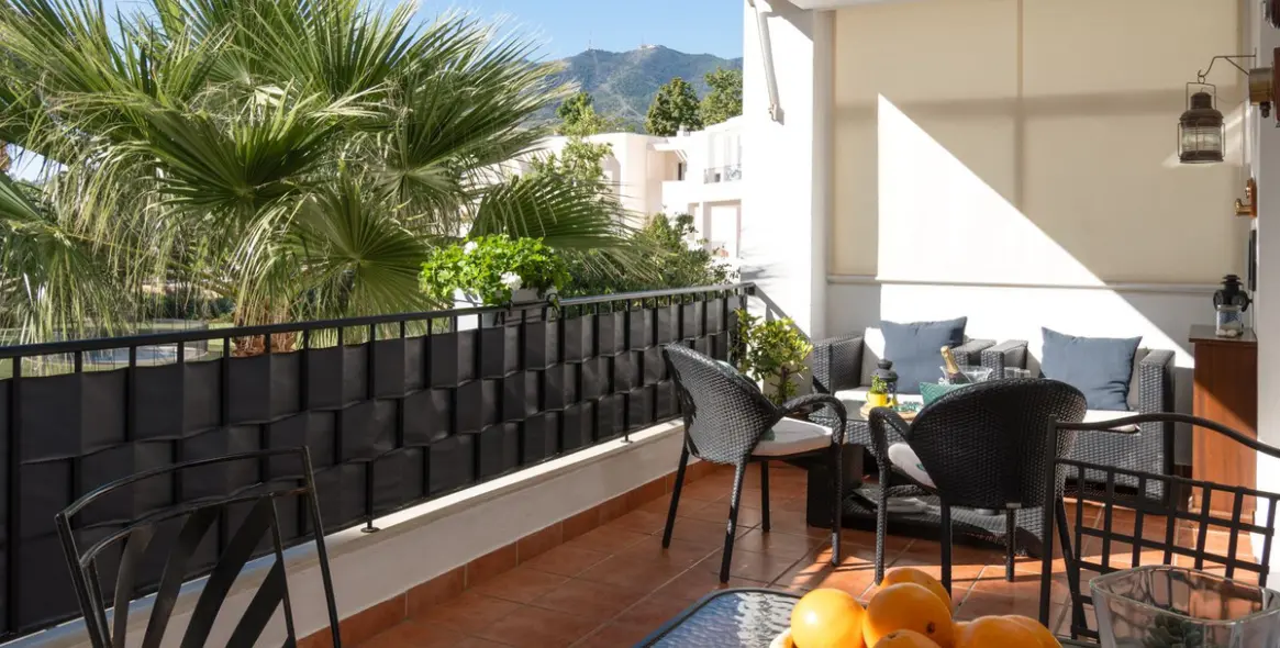 Продажа апартаментов на среднем этаже в Torrequebrada 20