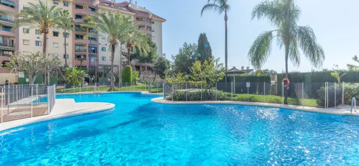 Продажа апартаментов на среднем этаже в Marbella 1