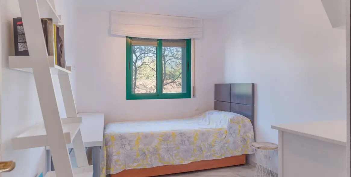 Продажа апартаментов на среднем этаже в Marbella 12