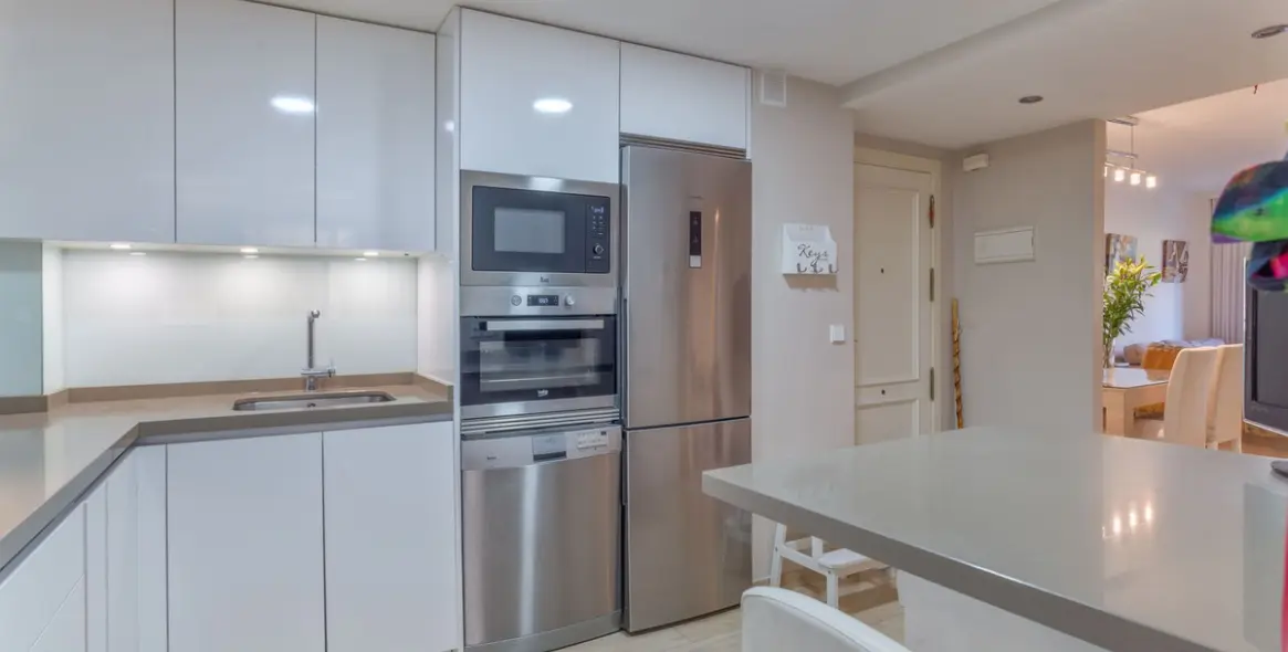 Продажа апартаментов на среднем этаже в Marbella 19