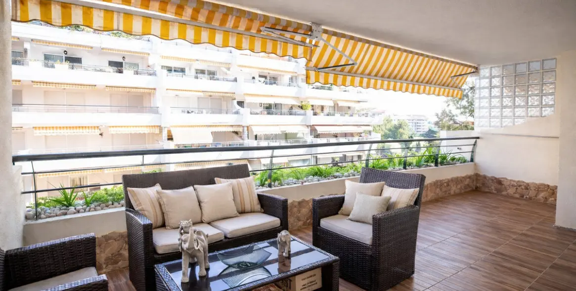 Sale of middle floor apartment in Guadalmina Alta 3