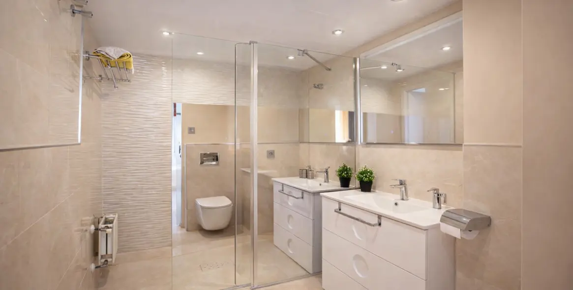 Sale of middle floor apartment in Guadalmina Alta 13