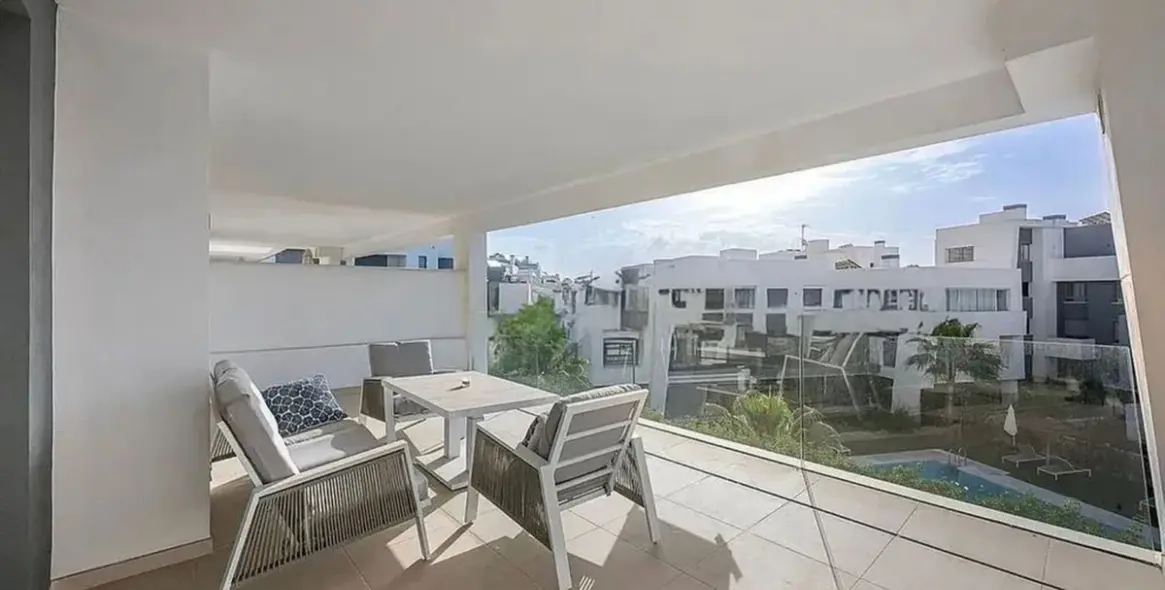 Sale of middle floor apartment in Selwo 1