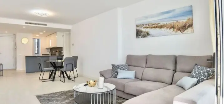 Sale of middle floor apartment in Selwo 3