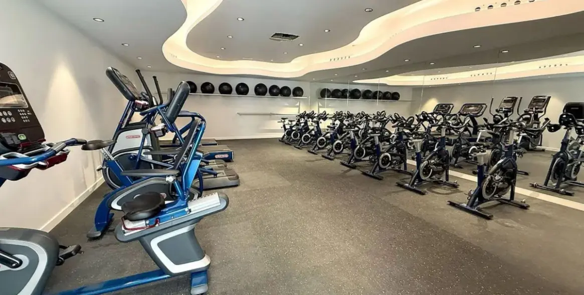 Sale of middle floor apartment in Selwo 13