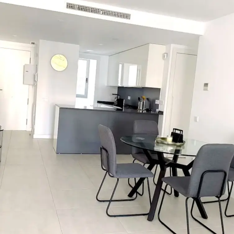 Sale of middle floor apartment in Selwo