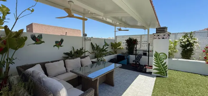 Продажа пентхауса в Estepona 0