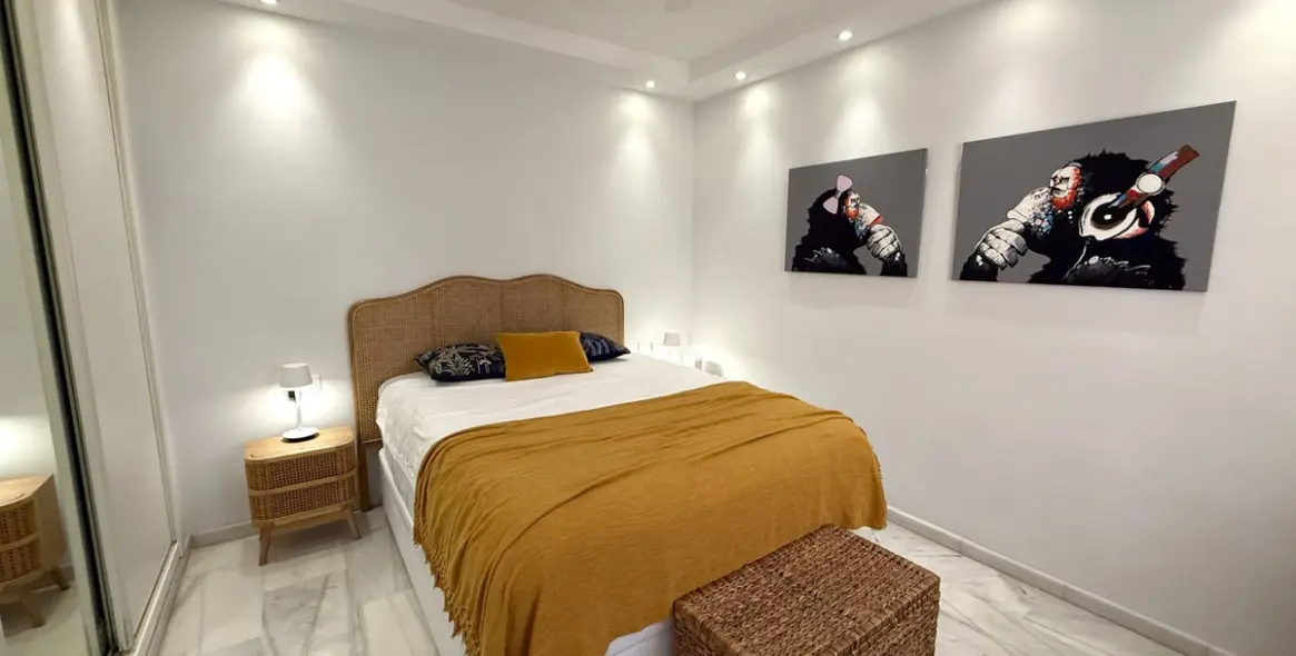 Sale of penthouse in Estepona 25