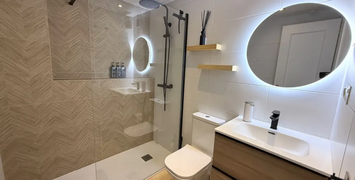 Sale of penthouse in Estepona 35