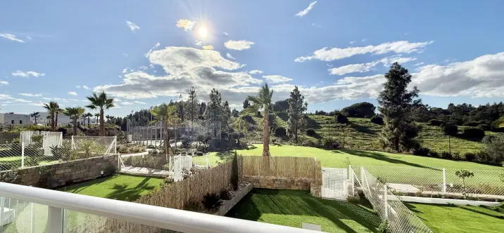 Продажа апартаментов на первом этаже в La Cala de Mijas 0