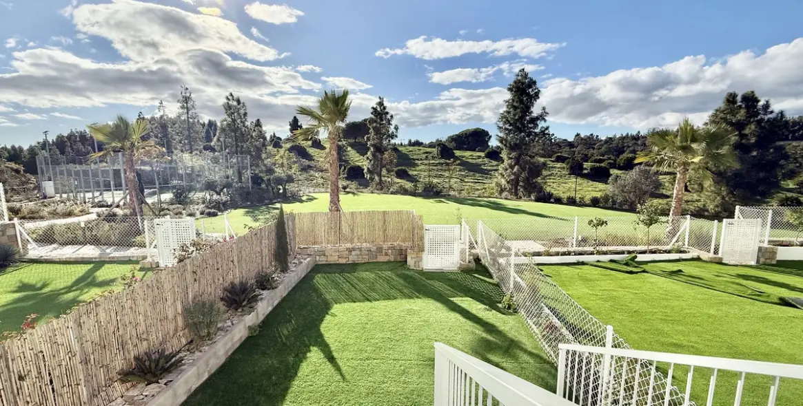 Продажа апартаментов на первом этаже в La Cala de Mijas 2