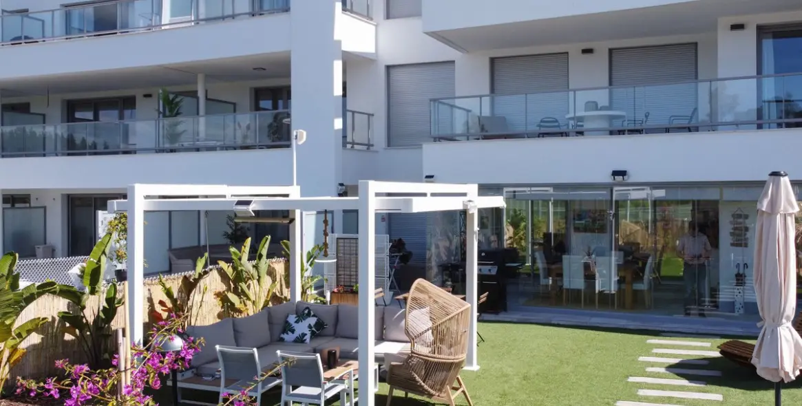 Продажа апартаментов на первом этаже в El Chaparral 3