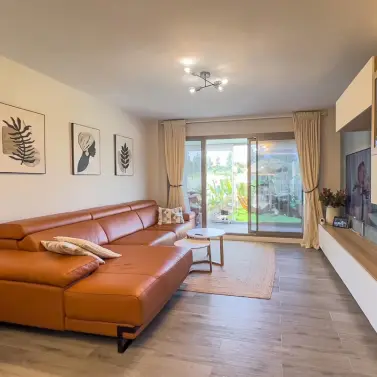 Продажа апартаментов на первом этаже в El Chaparral