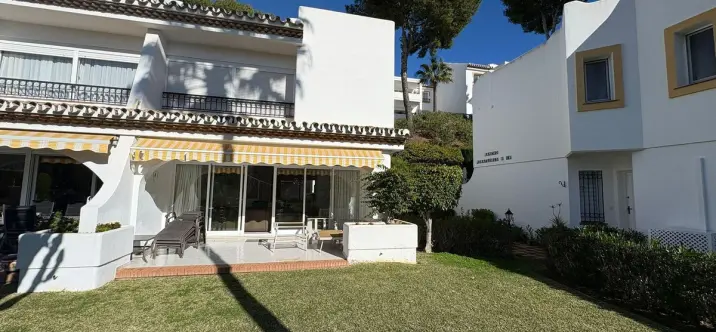 Sale of semi-detached house in Miraflores 0