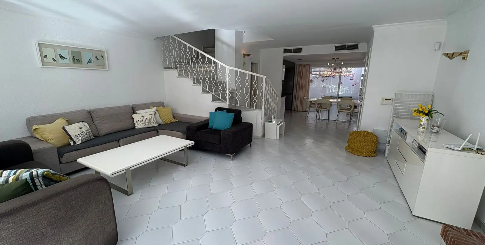 Venta de casa pareada en Miraflores 10