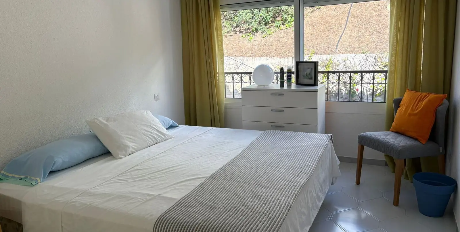 Venta de casa pareada en Miraflores 37
