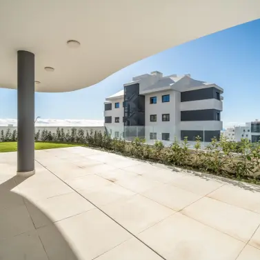 Продажа апартаментов на первом этаже в Benalmadena