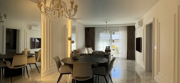 Sale of middle floor apartment in The Golden Mile 3