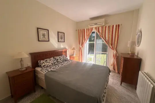Image 6 thumb