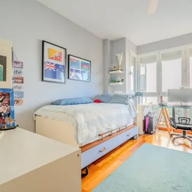 Продажа апартаментов на среднем этаже в Marbella