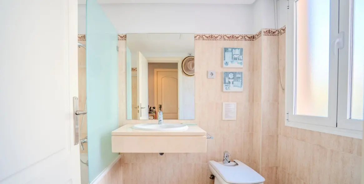 Продажа апартаментов на среднем этаже в Marbella 6