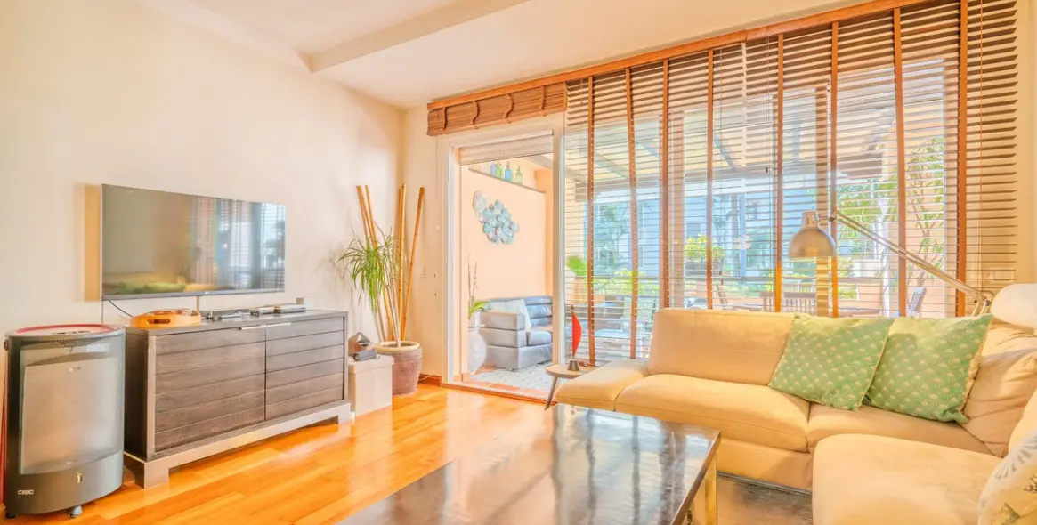 Продажа апартаментов на среднем этаже в Marbella 10