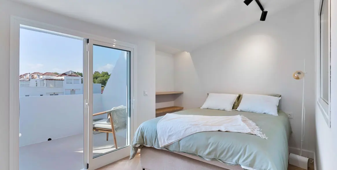 Venta de adosado en Nagüeles 23