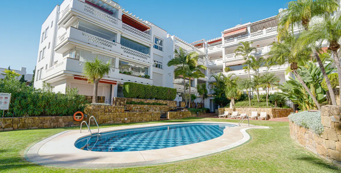 Продажа апартаментов на среднем этаже в The Golden Mile 22