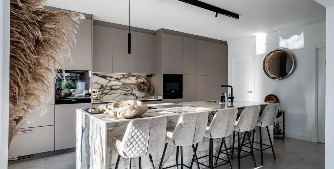 Продажа  отдельно стоящей виллы в Nagüeles 1