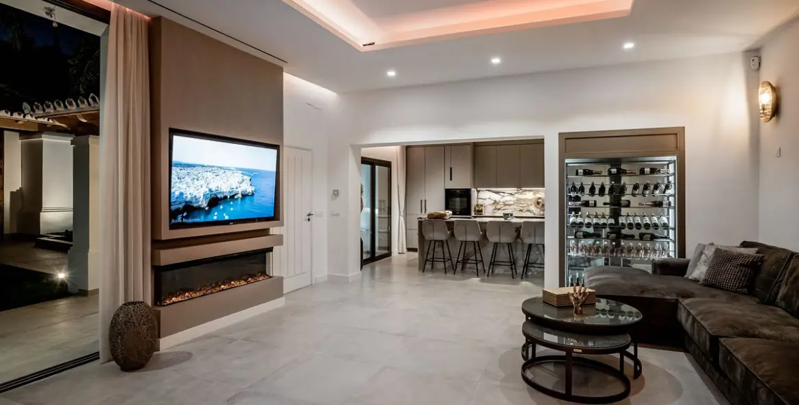 Продажа  отдельно стоящей виллы в Nagüeles 3