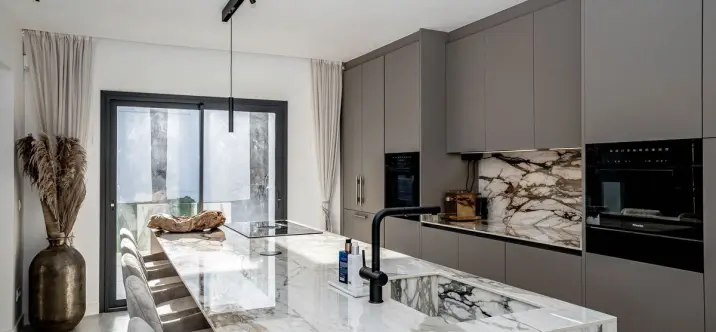 Продажа  отдельно стоящей виллы в Nagüeles 4