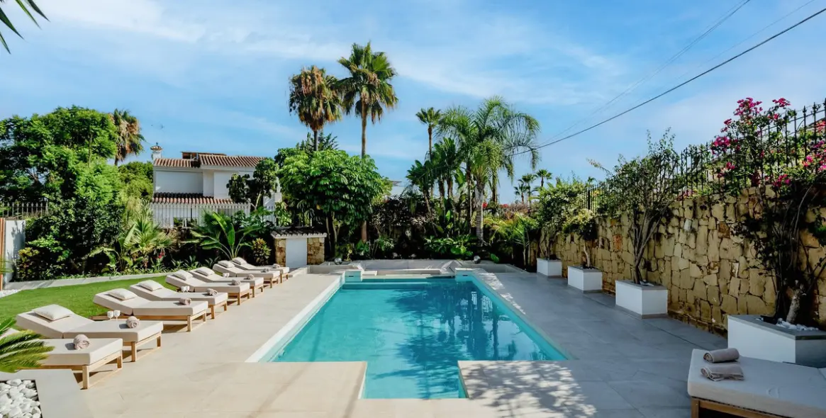 Long-term rent of detached villa in Nagüeles 22