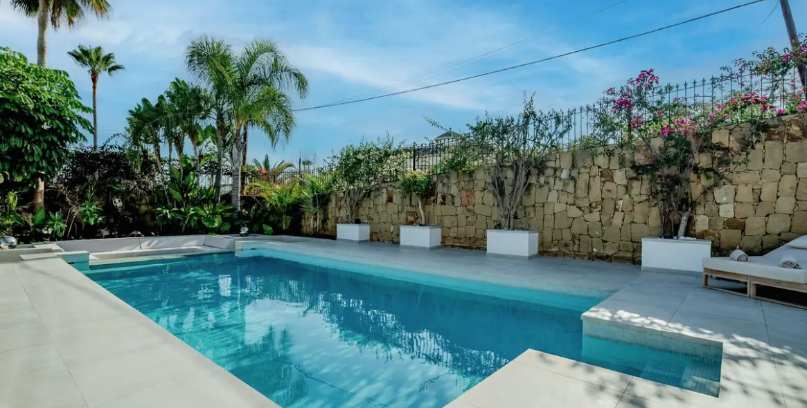 Long-term rent of detached villa in Nagüeles 31