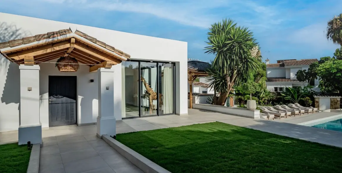 Long-term rent of detached villa in Nagüeles 37