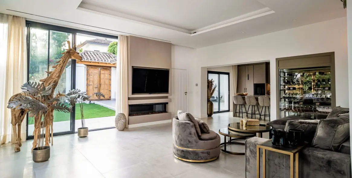 Long-term rent of detached villa in Nagüeles 44