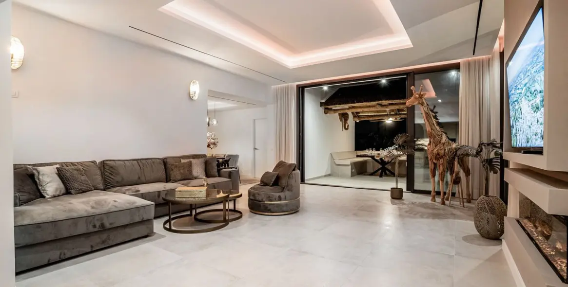 Long-term rent of detached villa in Nagüeles 58