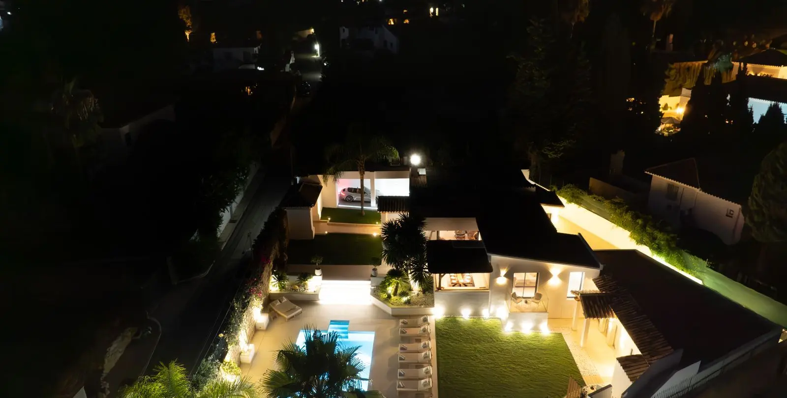 Alquiler a corto plazo de villa independiente en Nagüeles 13