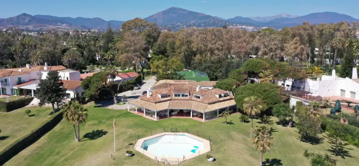 Продажа  жилого участка в Guadalmina Baja 1