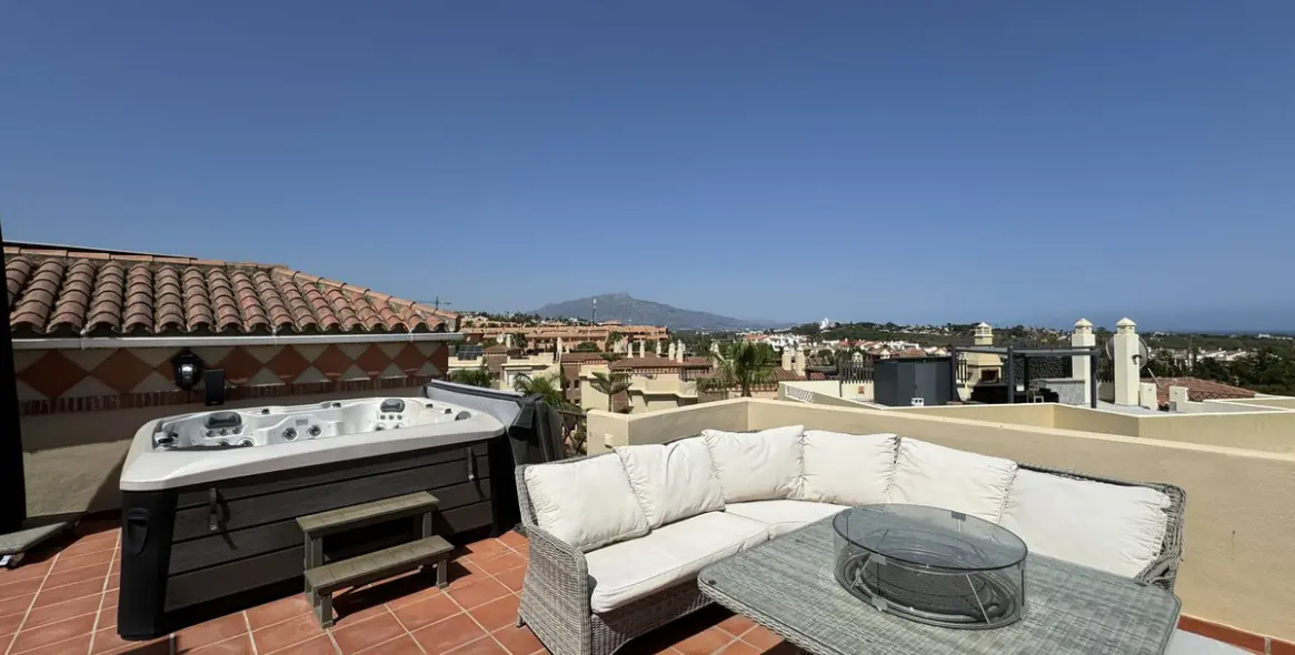 Краткосрочная аренда пентхауса в Los Flamingos 5